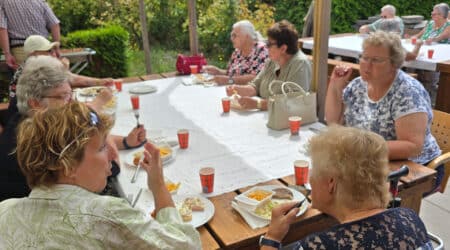 BBQ bij inloophuis de Brug